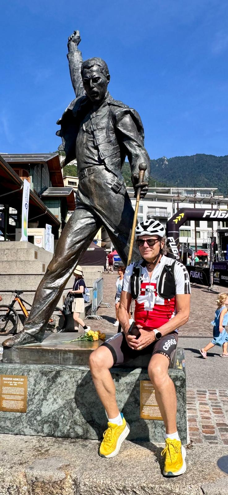 Lavaux in bicicletta fino a Montreux: itinerario tra vigneti, lago e Freddie Mercury.