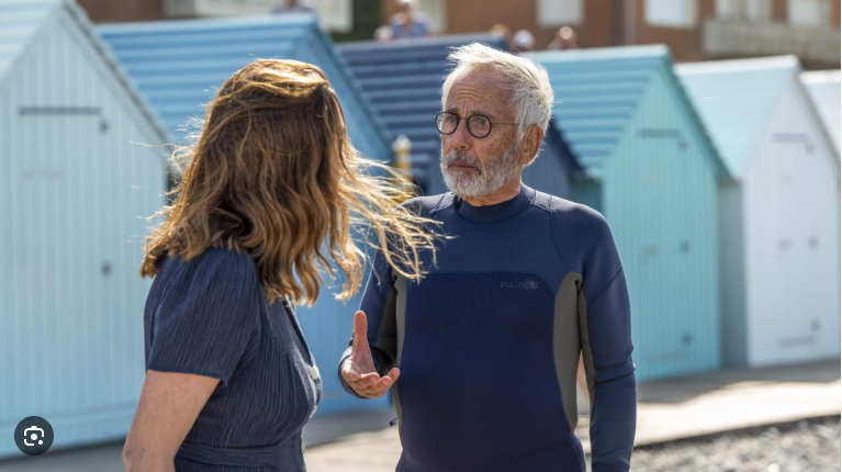 Fabrice Luchini nel film Demain je tombe amoureux di Martin Provost, presentato in Piazza Grande a Locarno il 14 agosto.